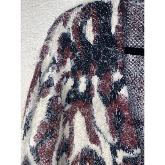 camo Leopard Animal Soft Sweater M Long Cardigan Oversize Buttons grandpa BP - Picture 5 of 10